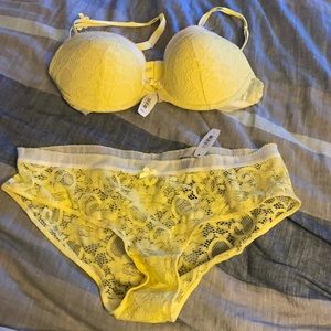 Adore me matching bra and underwear set.